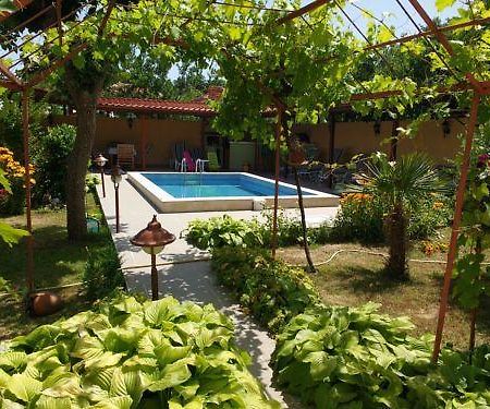 Guest House Yavorov TTchernomorets Extérieur photo
