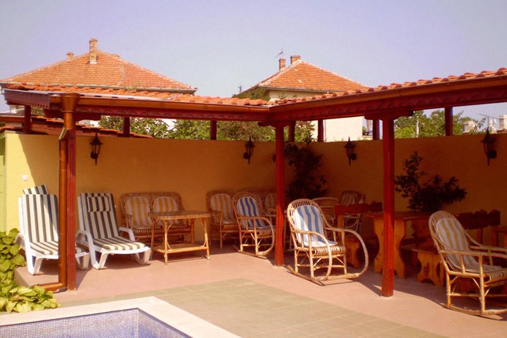 Guest House Yavorov TTchernomorets Extérieur photo